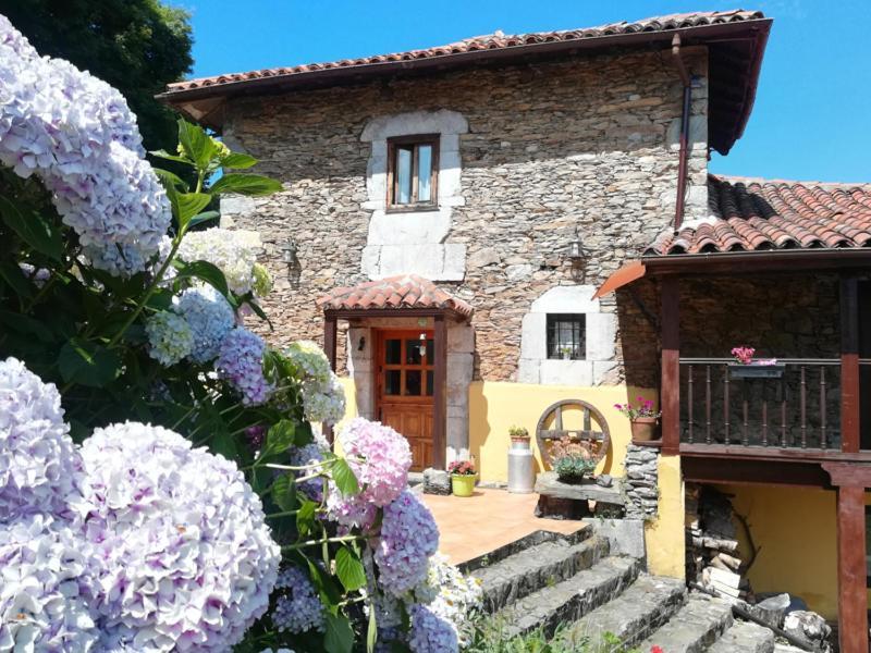 La Asturxana Guest House Malleza Eksteriør bilde